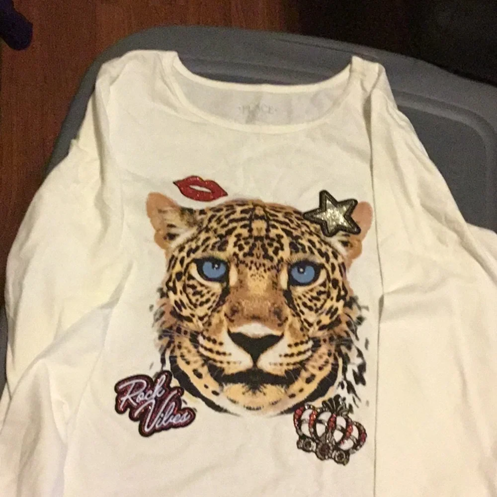 Long sleeve tiger top